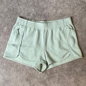 Old Navy active high rise light green shorts